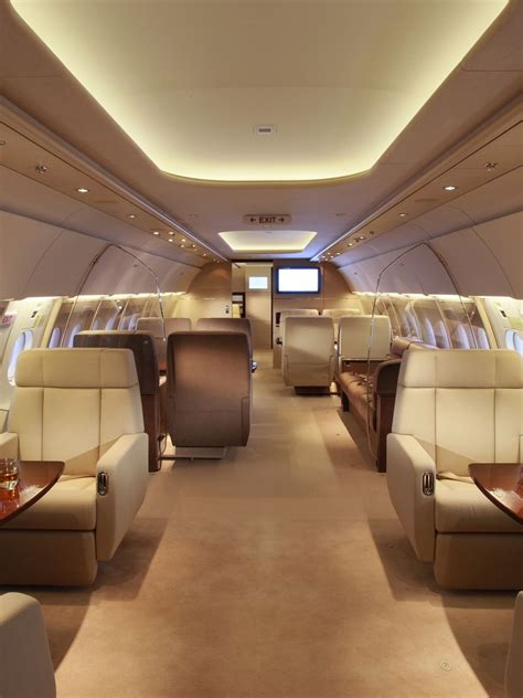 7 Luxurious Private Jet Trips To Take You All Around The World ...