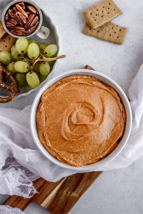 Pumpkin Cream Cheese Dip (5 minute recipe!)