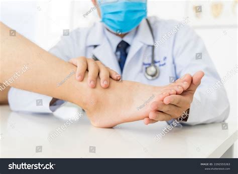 33 Orthopaedic Care Unit Images, Stock Photos & Vectors | Shutterstock