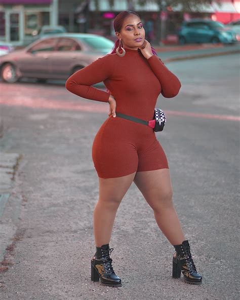 Thick Girl Wallpapers - Top Free Thick Girl Backgrounds - WallpaperAccess