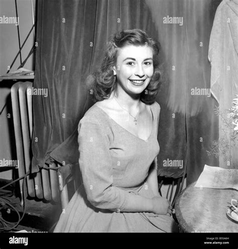 Nanette newman hi-res stock photography and images - Alamy