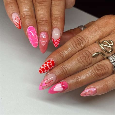 20 Pink Valentine's Day Nail Ideas That Are Flirty and Fun