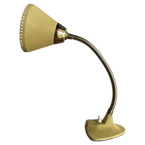 20th Century Italian Metal Table Lamp, Yellow Desk Lamp by Stilnovo For ...
