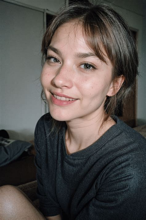 2006 Nostalgia Style: Your college GF sends you a nude from her messy room : r/unstable_diffusion