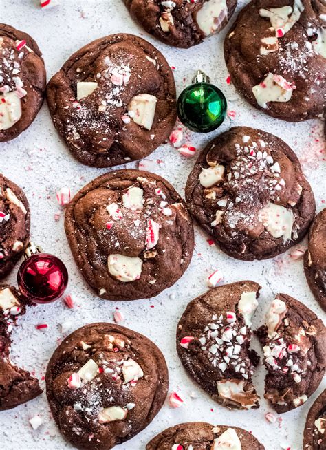 Cake Mix Peppermint Bark Cookies – 5 Boys Baker