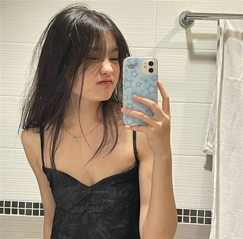 m0chamuk | Pretty girl face, Carnival outfits, Brunch outfit