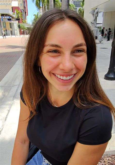 G baby (@brattygbaby) - Urlebird