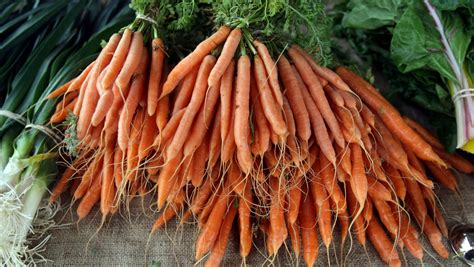 New Sunday Farmers market debuts in Tempe