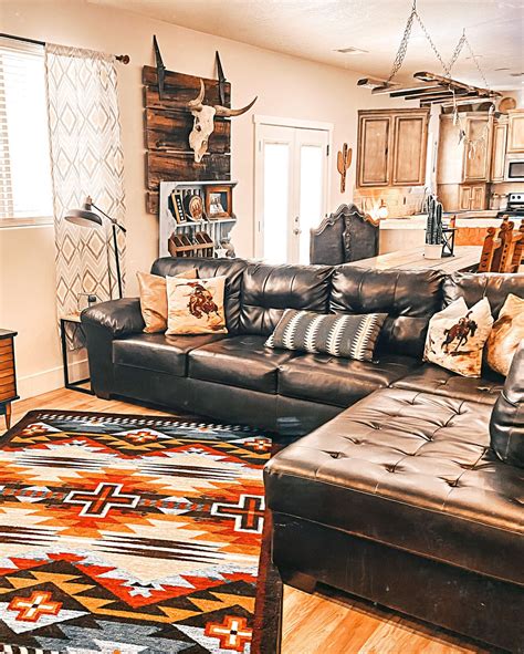 chelseys_casita on LTK | Western home decor, Western living room decor ...