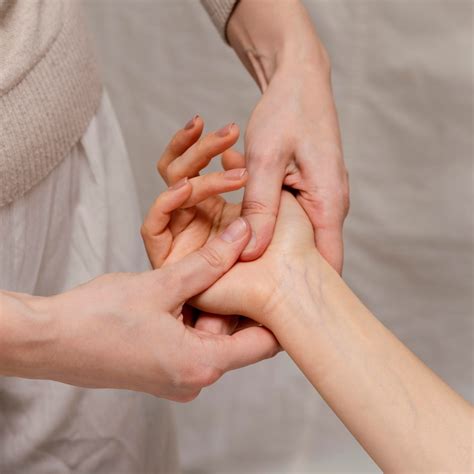 Accupressure course - Yoga teacher training Yoga Alliance - Yoga ...