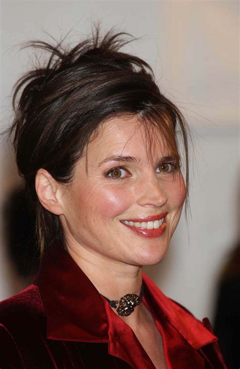 Julia Ormond Wallpapers (44 images) - WallpaperCat