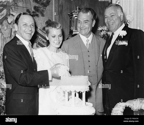 Frank Sinatra and Mia Farrow with Red Skelton on their Wedding Day in ...