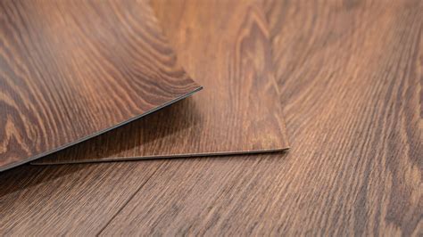 How Long Does Vinyl Flooring Last? - HomeFloorExpert