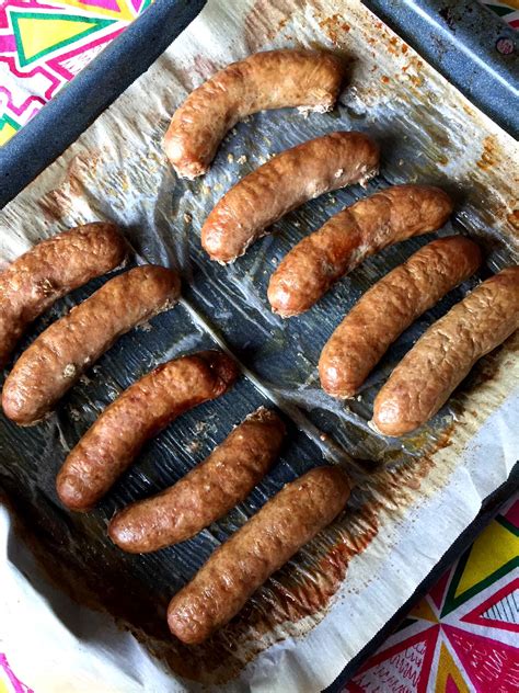 how to cook sausages in the oven - Tobias Dekine