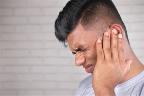 Relation Between Allergies and Clogged Ears: Reasons and Treatment