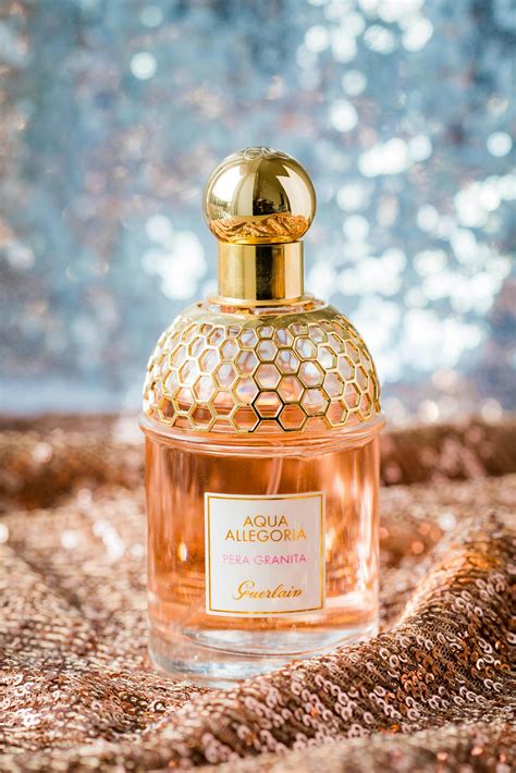 Parfum Photos, Download The BEST Free Parfum Stock Photos & HD Images
