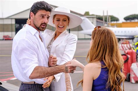 Another Simple Favor Review: Blake Lively and Anna Kendrick Reunite for ...