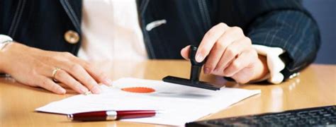 Нотариус - это лицо, уполномоченное на совершение нотариальных действий ...
