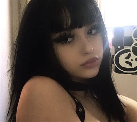 ☠︎ ‧₊˚˚ me + inspo panosundaki Pin