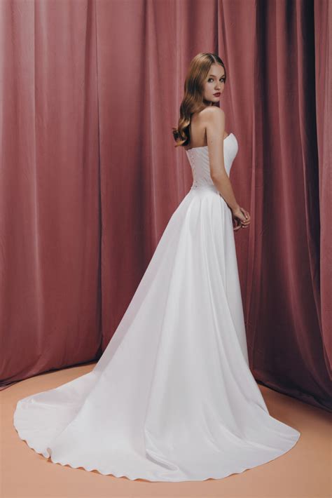 Elegant Simple Wedding Dresses