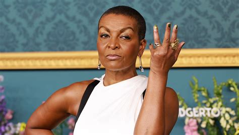 Monkeys are having gay sex all the time, study finds