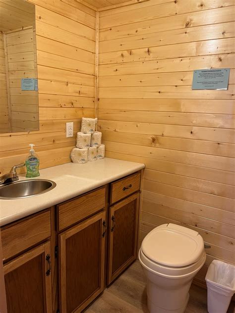 64′ x 16′ Houseboat | Wilderness Houseboats