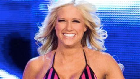 WWE stunner Kelly Kelly looks unrecognizable after retiring to become model as she bombards fans ...