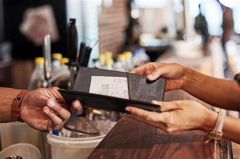 Man Refuses to Pay for His Date's Meal After She Reveals She Is Celibate