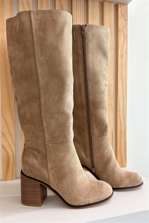 Mia Sabrena Boots (Maple) – Happily Ever Aften