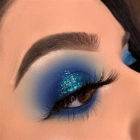 Blue makeup looks! | Blue makeup looks, Dark makeup, Blue makeup