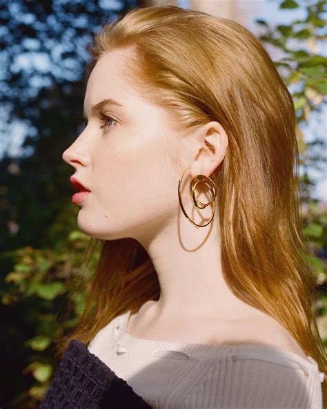 Ellie Bamber - English Actress [irtr] : r/BeautifulFemales