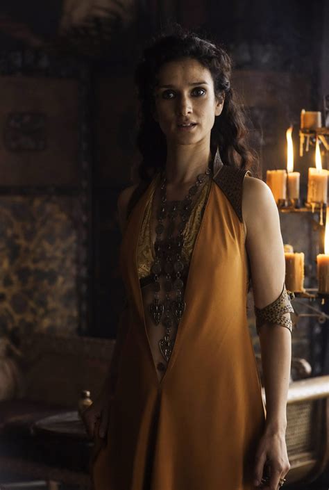 Game of Thrones - Season 4 Episode 1 Still | Game of thrones dress ...