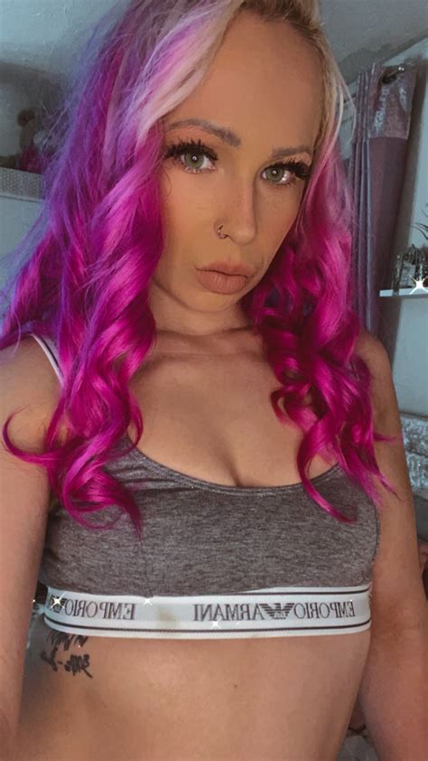 Top bimbo | Scrolller