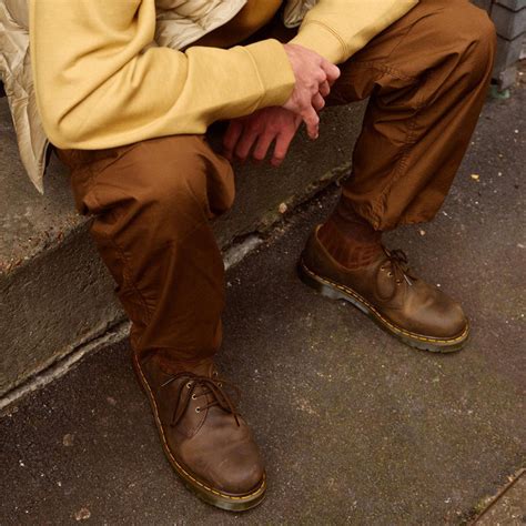 1461 crazy horse doc martens hot sale