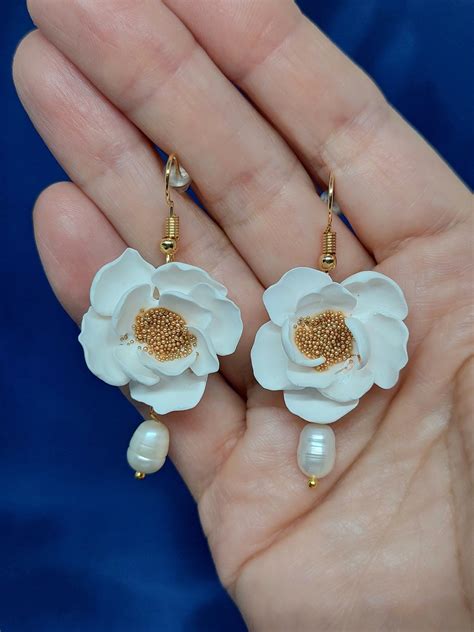 Flower Earrings White Bridal Pearl Earrings Wedding Floral Earrings ...