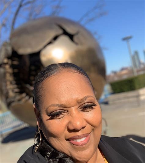 #womenshq #traumatotriumph #safeenergy #advocacy #theworldonmyshoulders ...