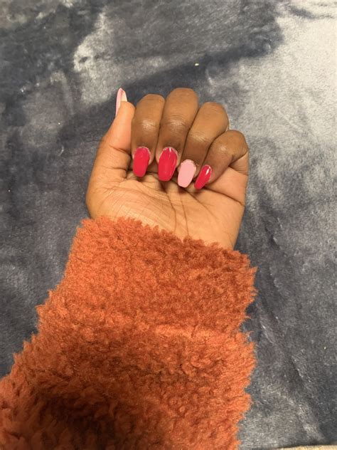 Suggestions for nails that slope upwards “Ski slope nails” I’ve never ...
