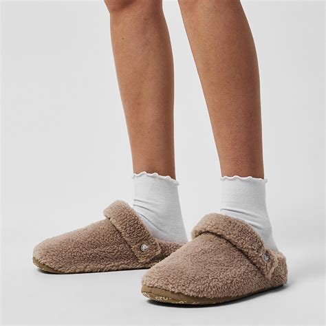 Crocs | Crocs Classic Slippers | Women | Mules Slippers | Flannels