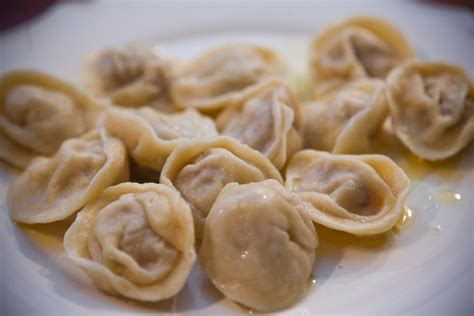 ПЕЛЬМЕНИ И ВАРЕНИКИ