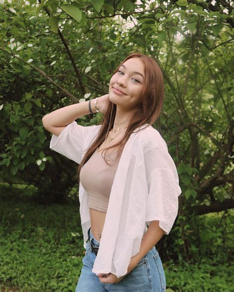 Halia Beamer's Profile, Net Worth, Age, Height, Relationships, FAQs