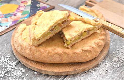 Курник со свининой и картошкой в духовке: 12 фото в рецепте