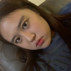 Sehen Sie Selina Lee Live Stream auf BIGO LIVE