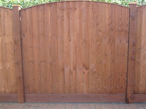 6ft x 4ft 6" Arch Top Feather Edge Fence Panels - Formby Timber ...