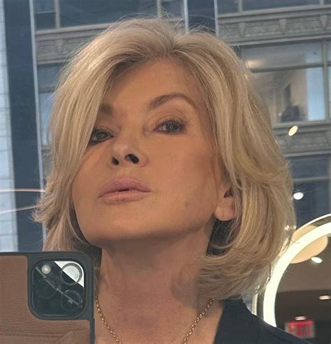 Martha Stewart, 81, praised for posting another thirst trap