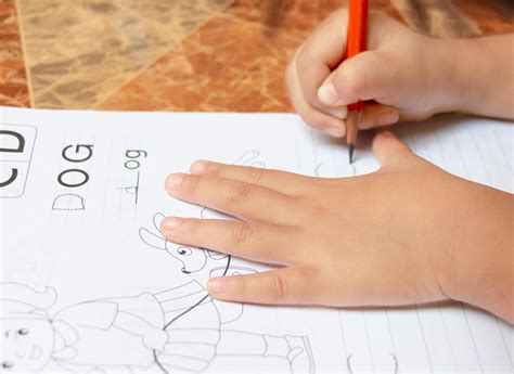 escribir en ingles con leccion punteada 13841926 Foto de stock en Vecteezy