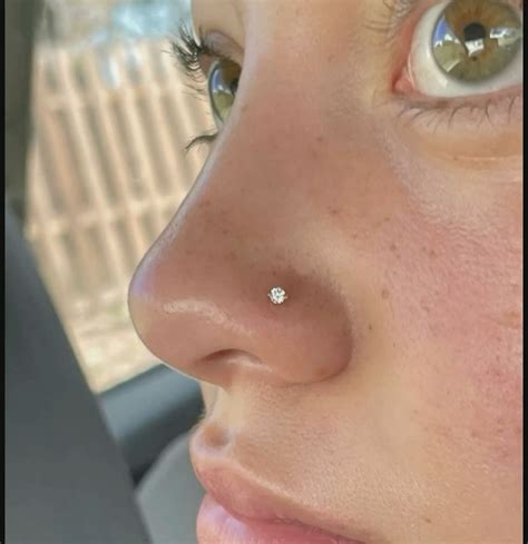 Cutie nose piercing- so dainty | Cute nose piercings, Pretty ear ...