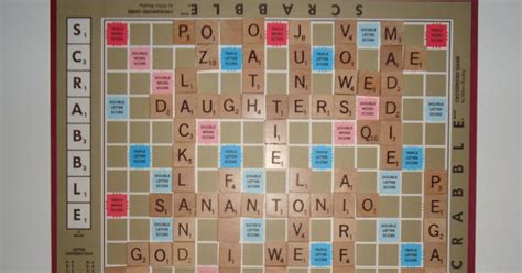 Crafty Biggers: Scrabble Wall Art