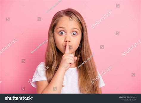 26 883 shush Snímků, stock fotografií a vektorů | Shutterstock