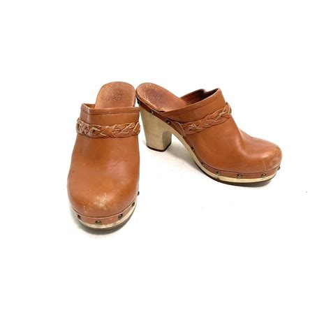 UGG Women's Brown Clogs | Depop