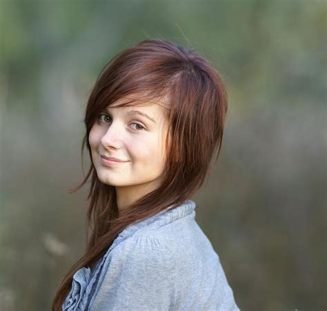 Teenage Girl In Bikinis Bending Over Photos, Download The BEST Free ...